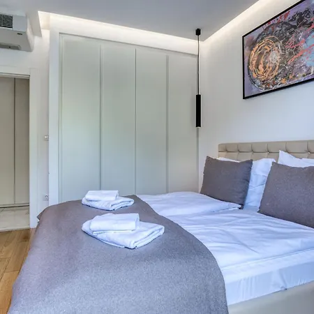 Ziza-5 By Interhome *